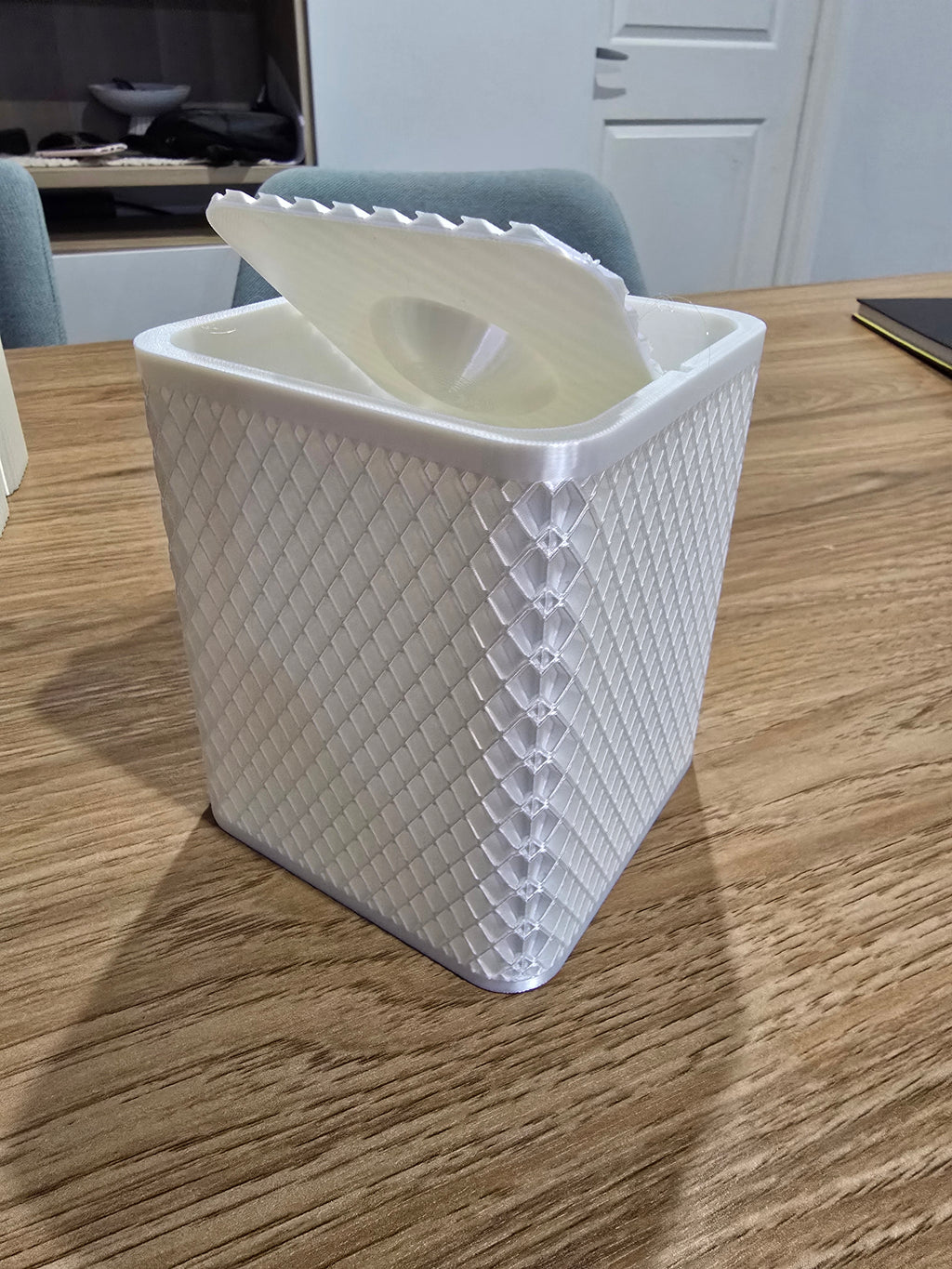 Small desk bin